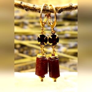 Elegant 1.5 TCW Genuine Garnet & Garnet Nugget In Gold Plated Earrings